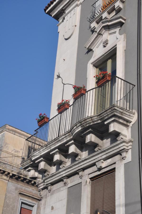 Don Giovanni Charme Apartment Catânia Exterior foto
